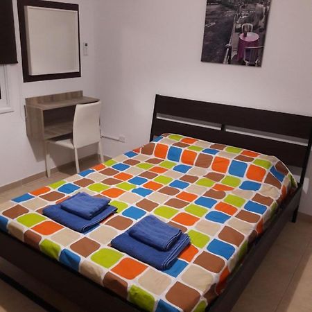 Holiday Home ลาร์นาคา ภายนอก รูปภาพ